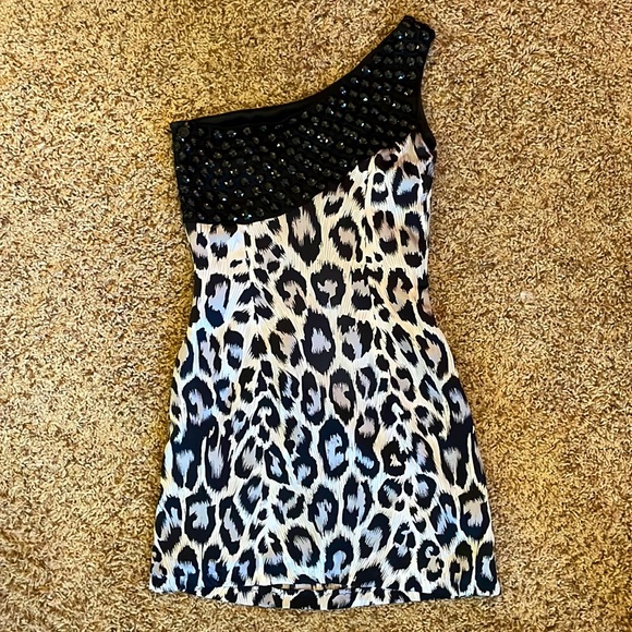 Women’s Arden B. Metallic Leopard Print One Shoulder Dress w Beading Size XS - Picture 4 of 9